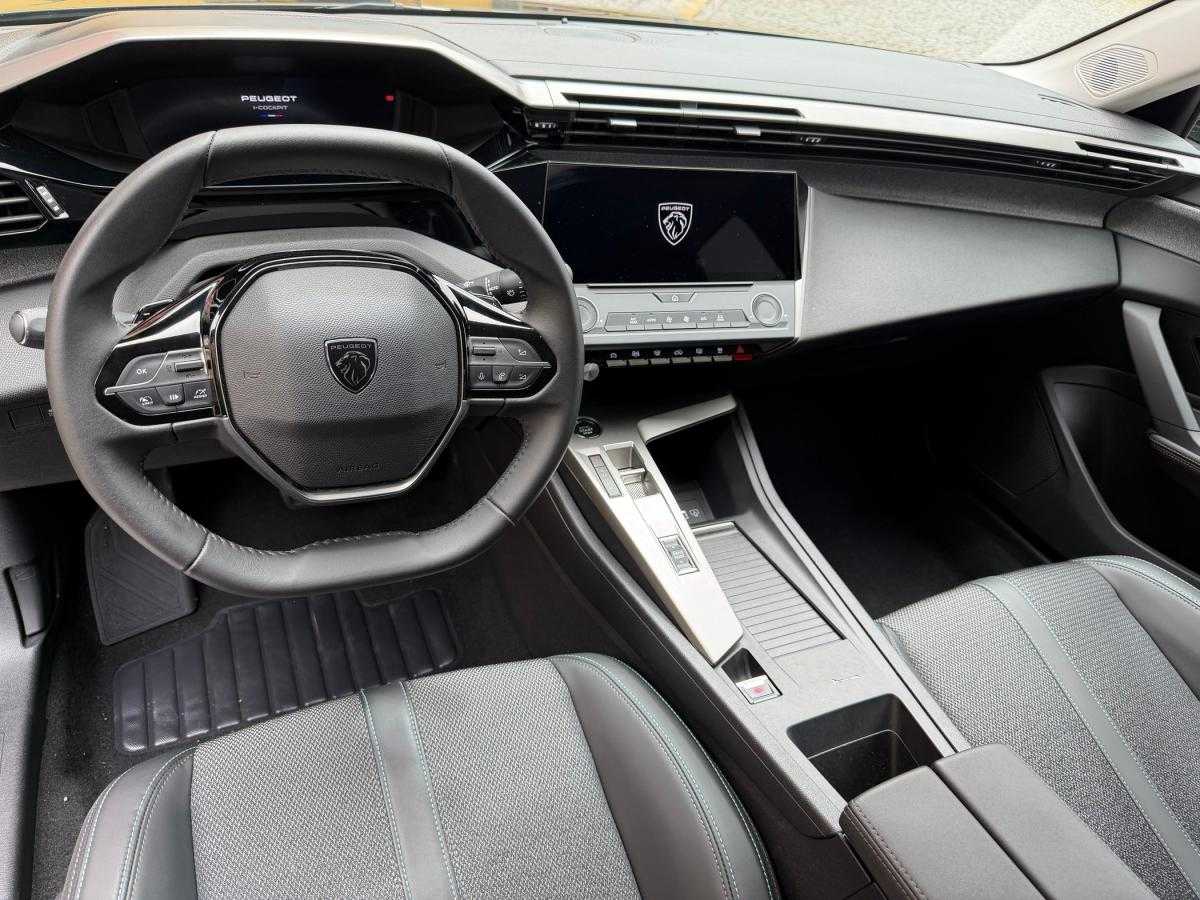 peugeot-408-2025-eletrico-500cc