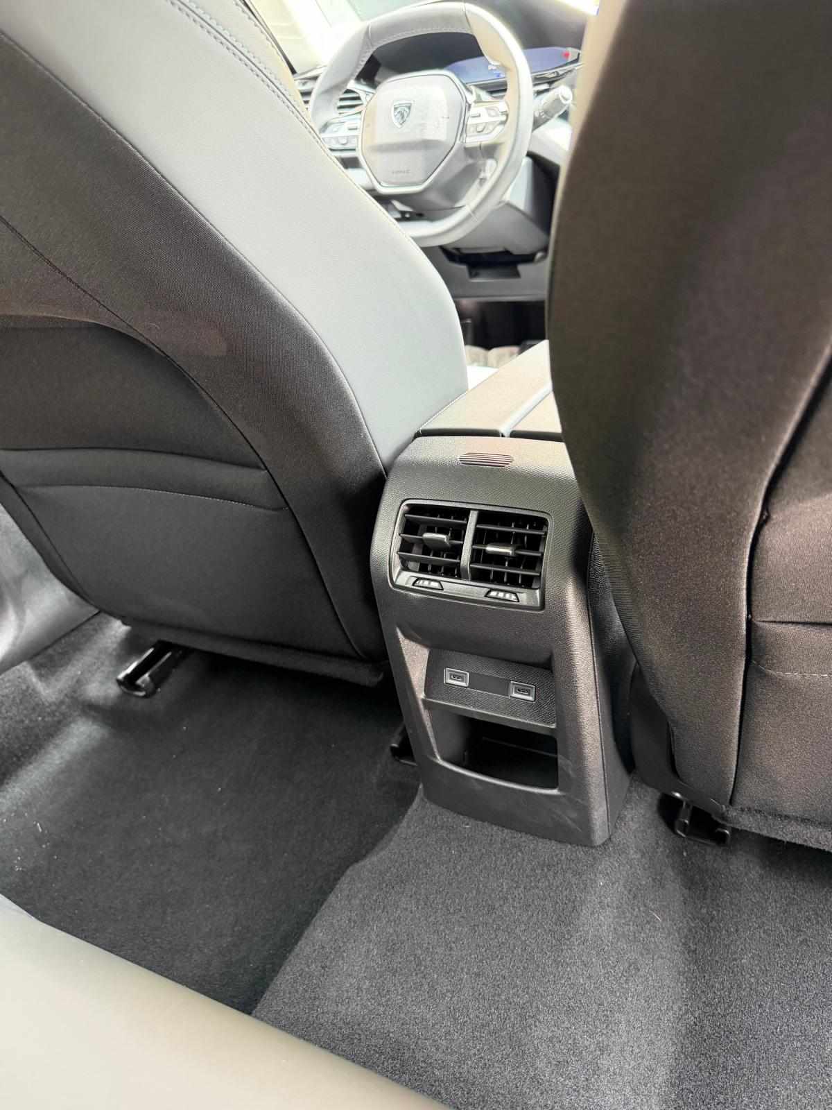 peugeot-408-2025-eletrico-500cc