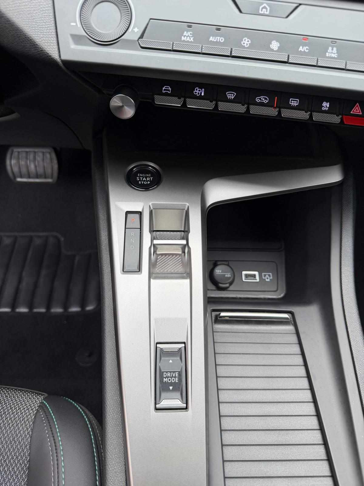 peugeot-408-2025-eletrico-500cc