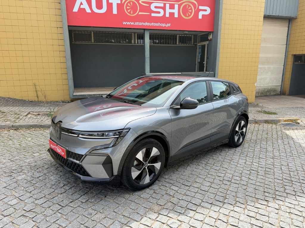 renault-megane-e-tech-2023-eletrico-0cc