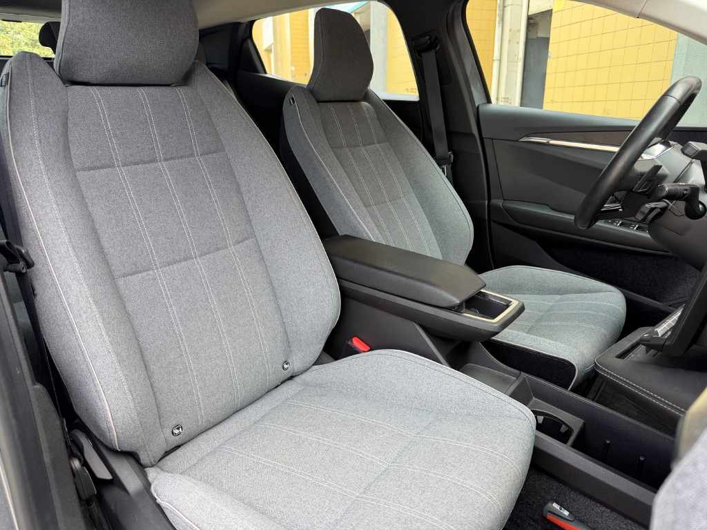 renault-megane-e-tech-2023-eletrico-0cc