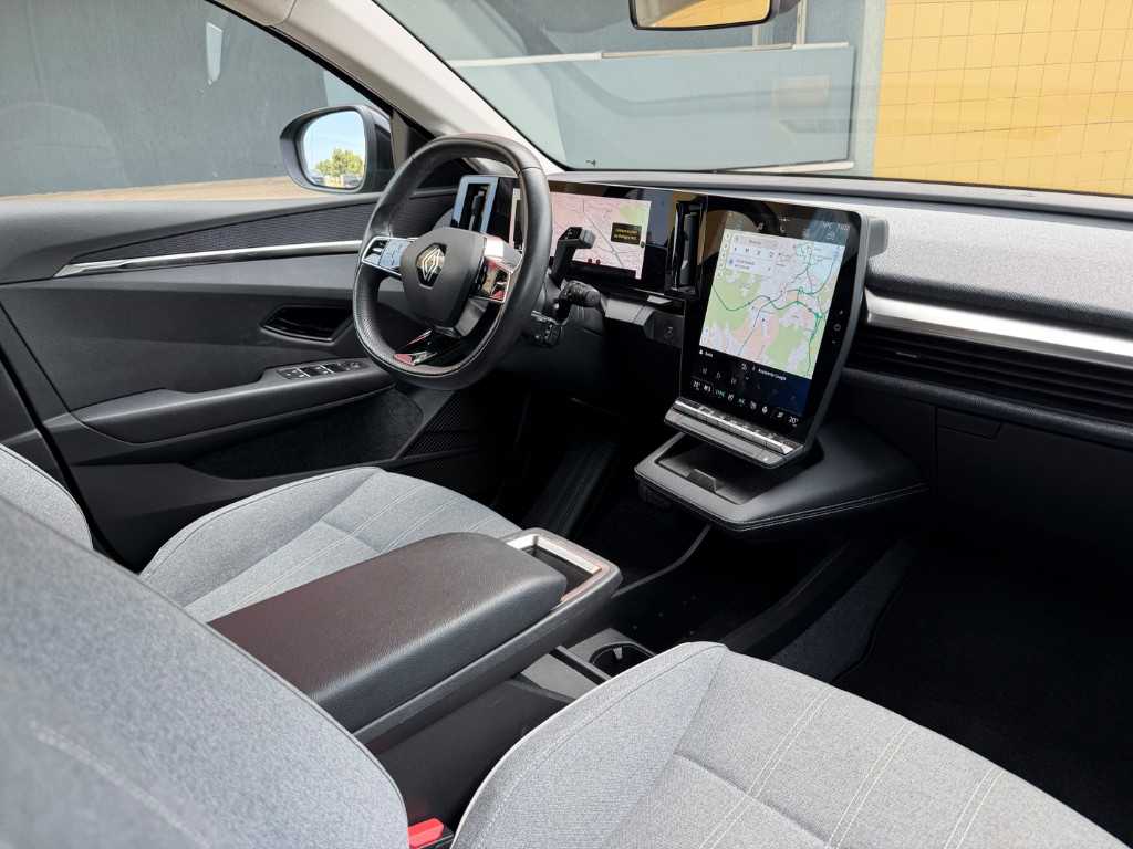 renault-megane-e-tech-2023-eletrico-0cc