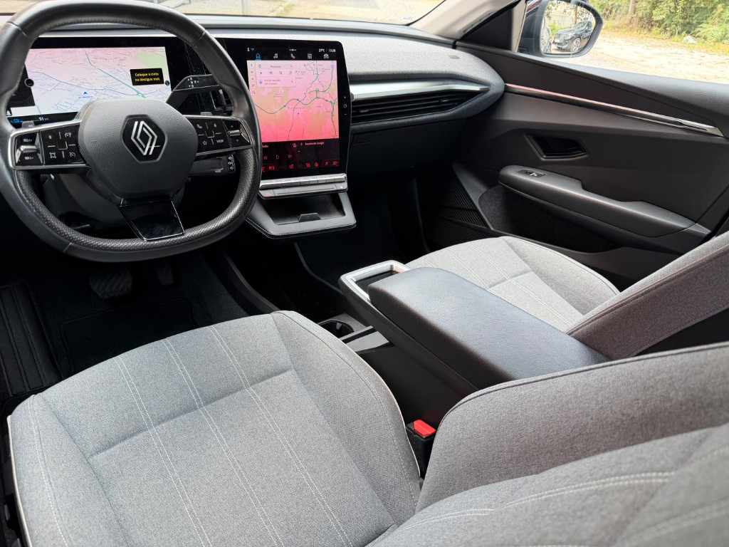 renault-megane-e-tech-2023-eletrico-0cc