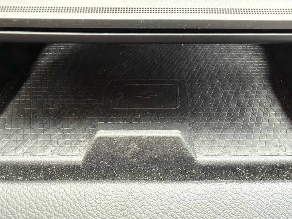 renault-megane-e-tech-2023-eletrico-0cc