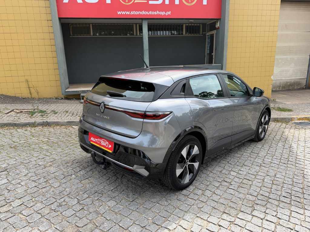 renault-megane-e-tech-2023-eletrico-0cc