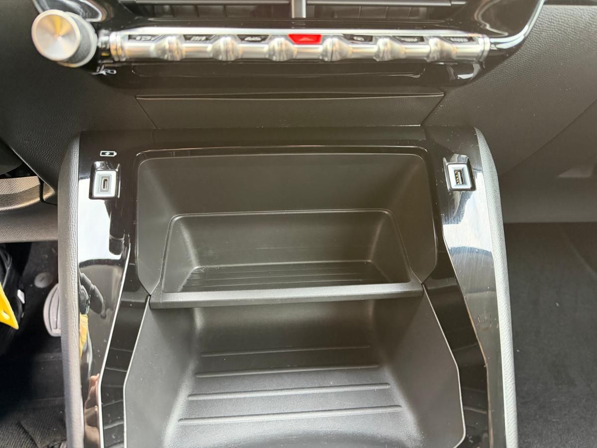 peugeot-208-2021-gasolina-1199cc