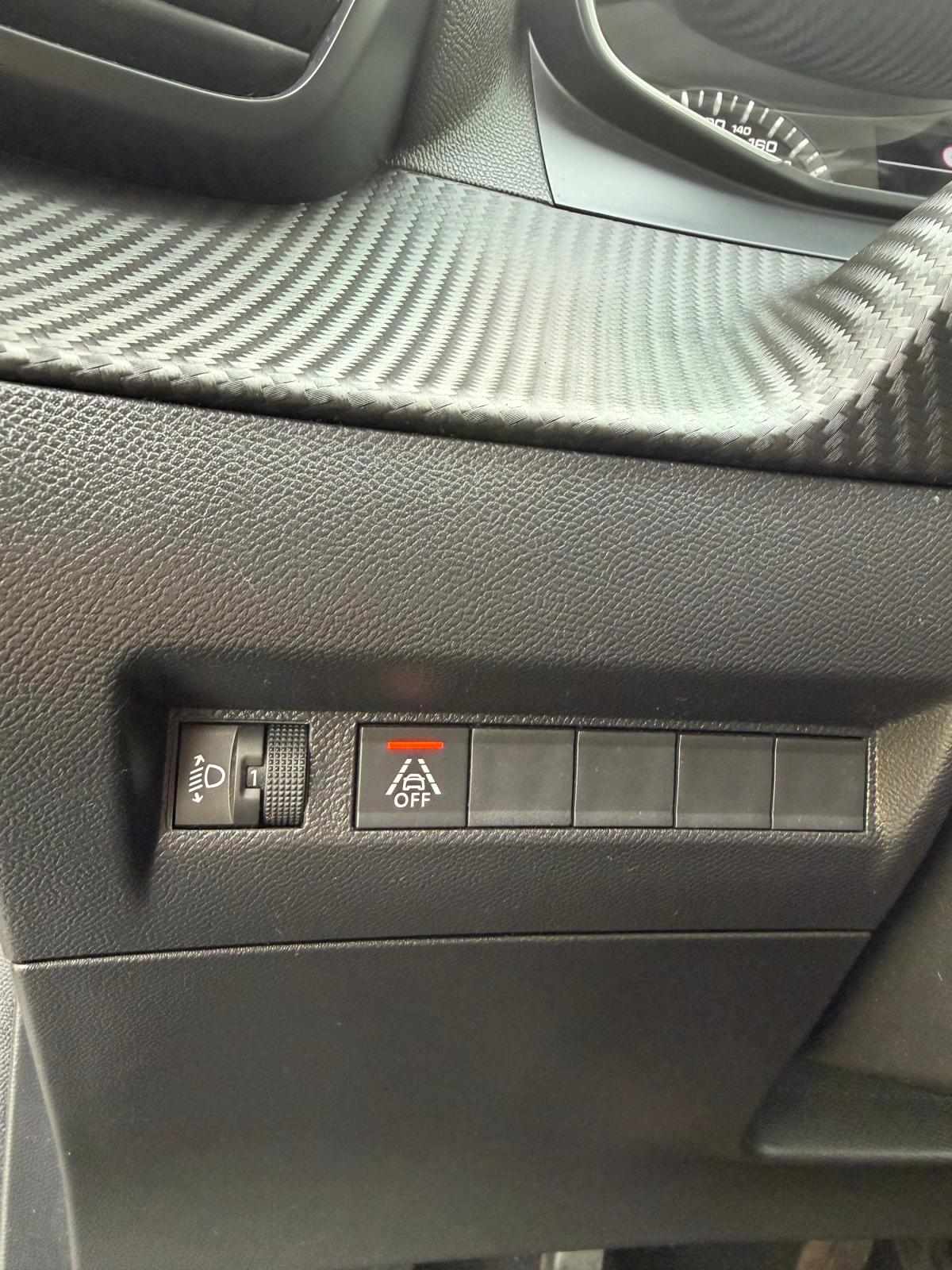 peugeot-208-2021-gasolina-1199cc