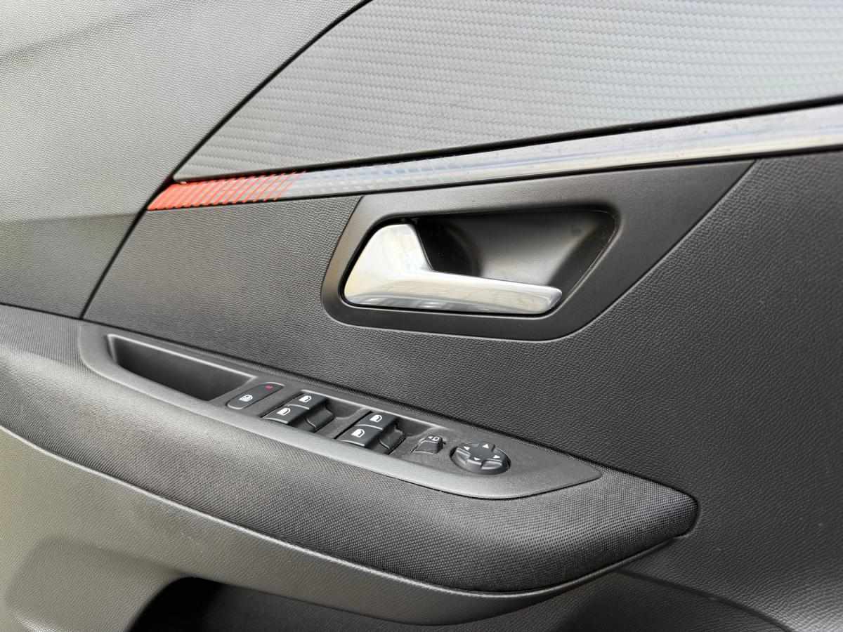 peugeot-208-2021-gasolina-1199cc