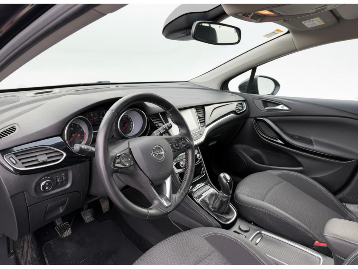 opel-astra-sport-tourer-2018-gasolina-999cc