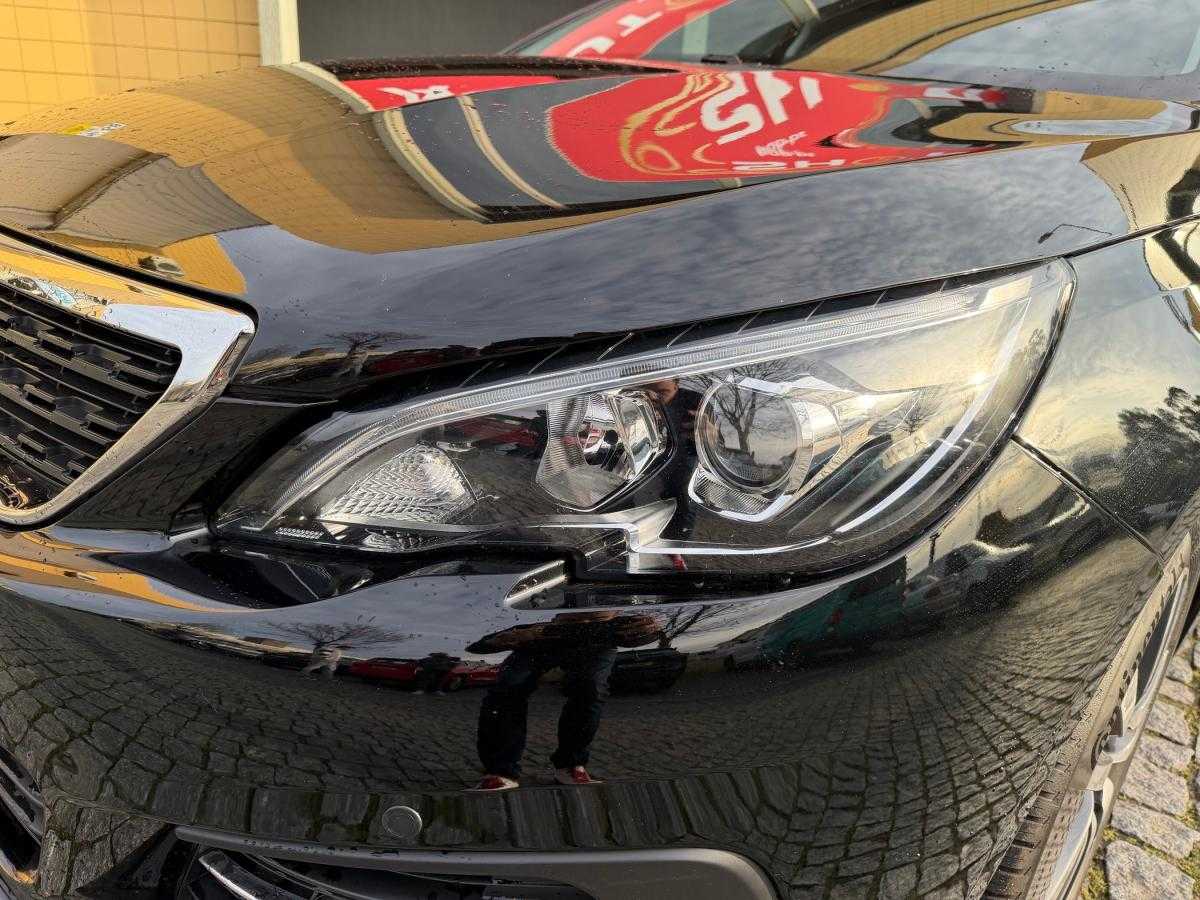 peugeot-308-sw-2021-gasolina-1199cc