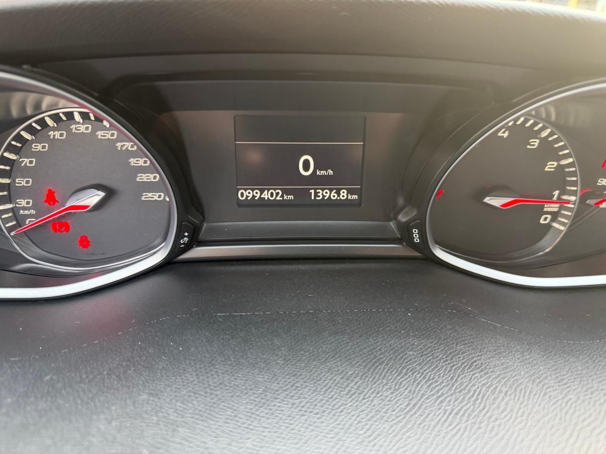 peugeot-308-sw-2021-gasolina-1199cc