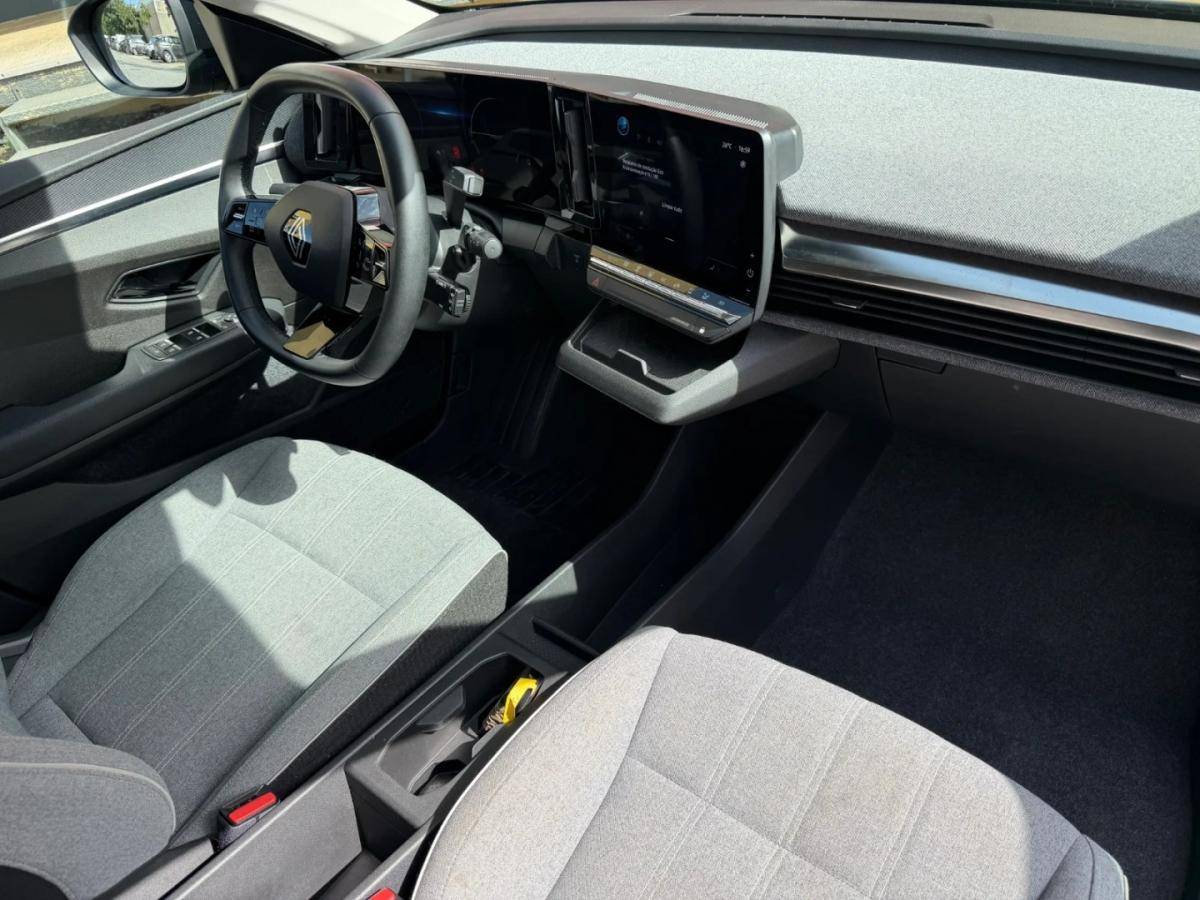 renault-megane-e-tech-2022-eletrico-0cc