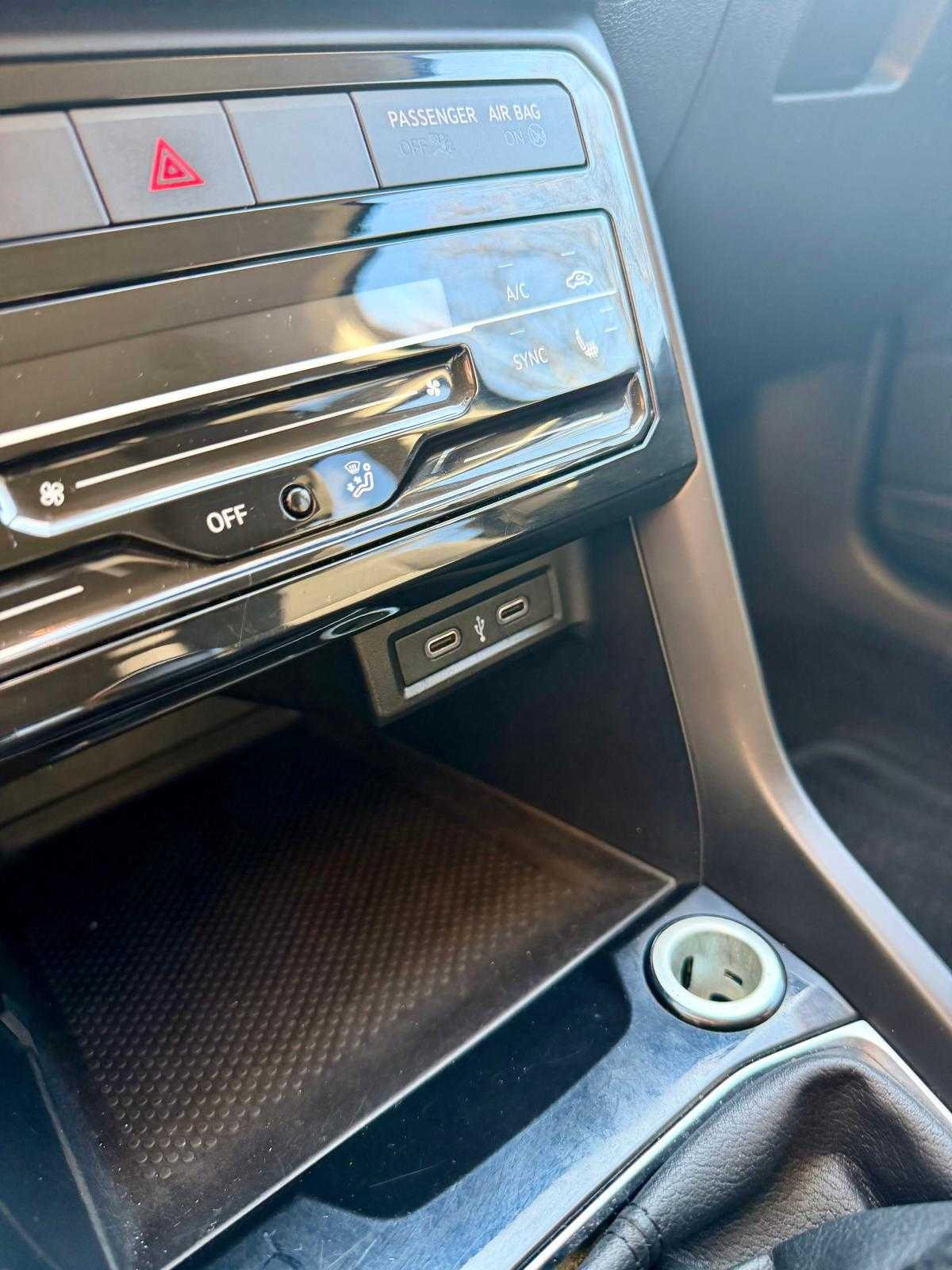 volkswagen-t-cross-2023-gasolina-999cc