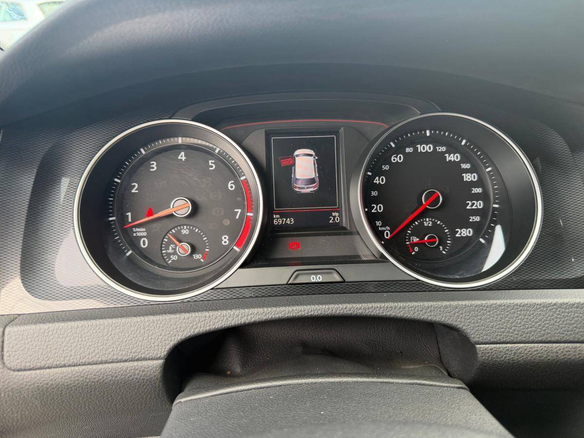 volkswagen-golf-2016-gasolina-1984cc