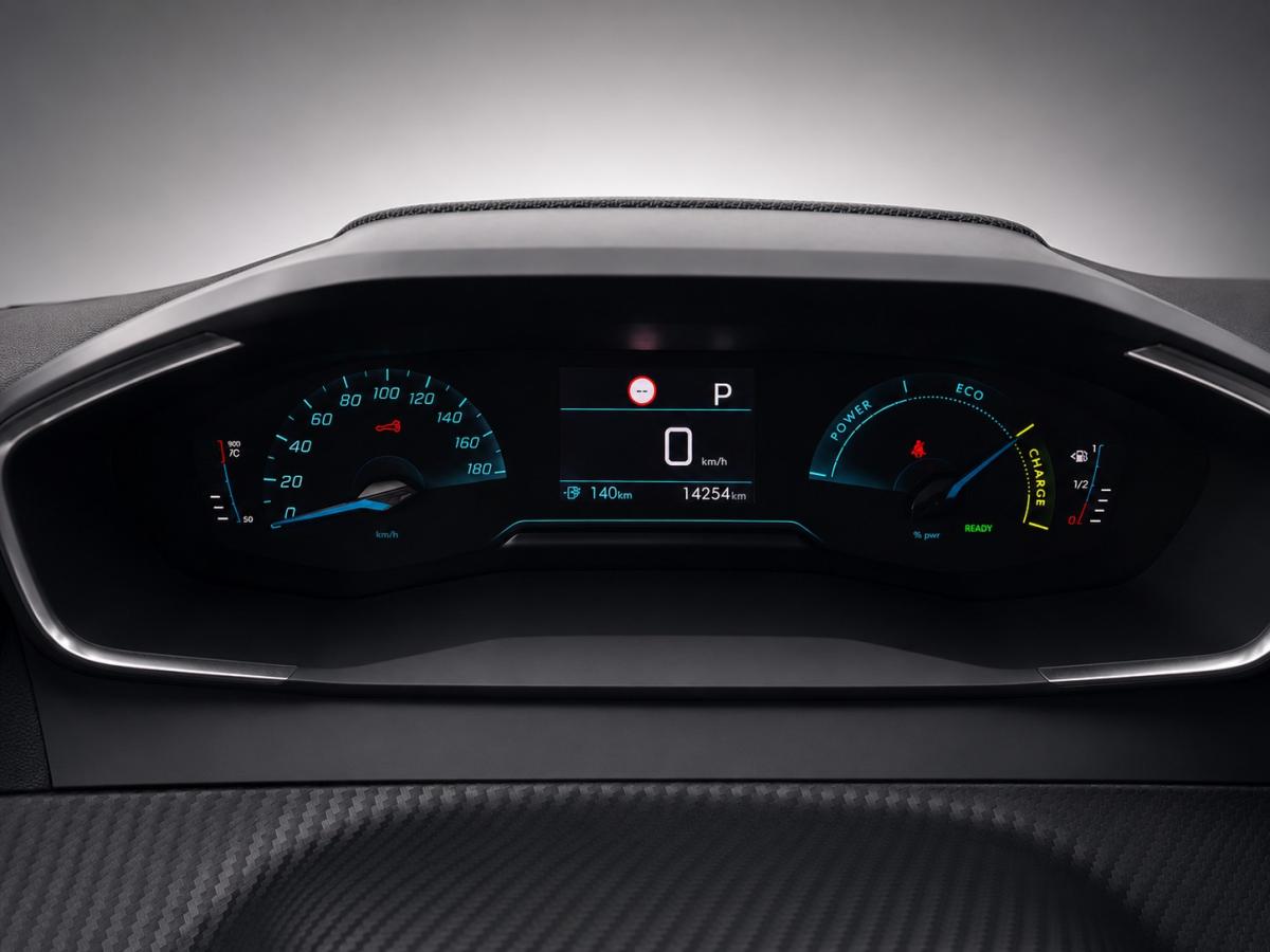 peugeot-208-2023-eletrico-500cc