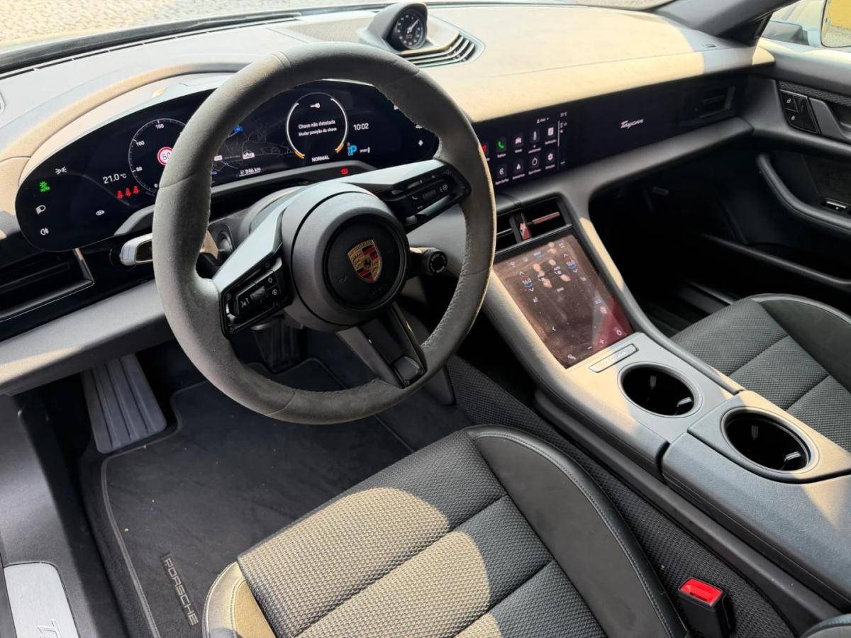 porsche-taycan-2021-eletrico-0cc