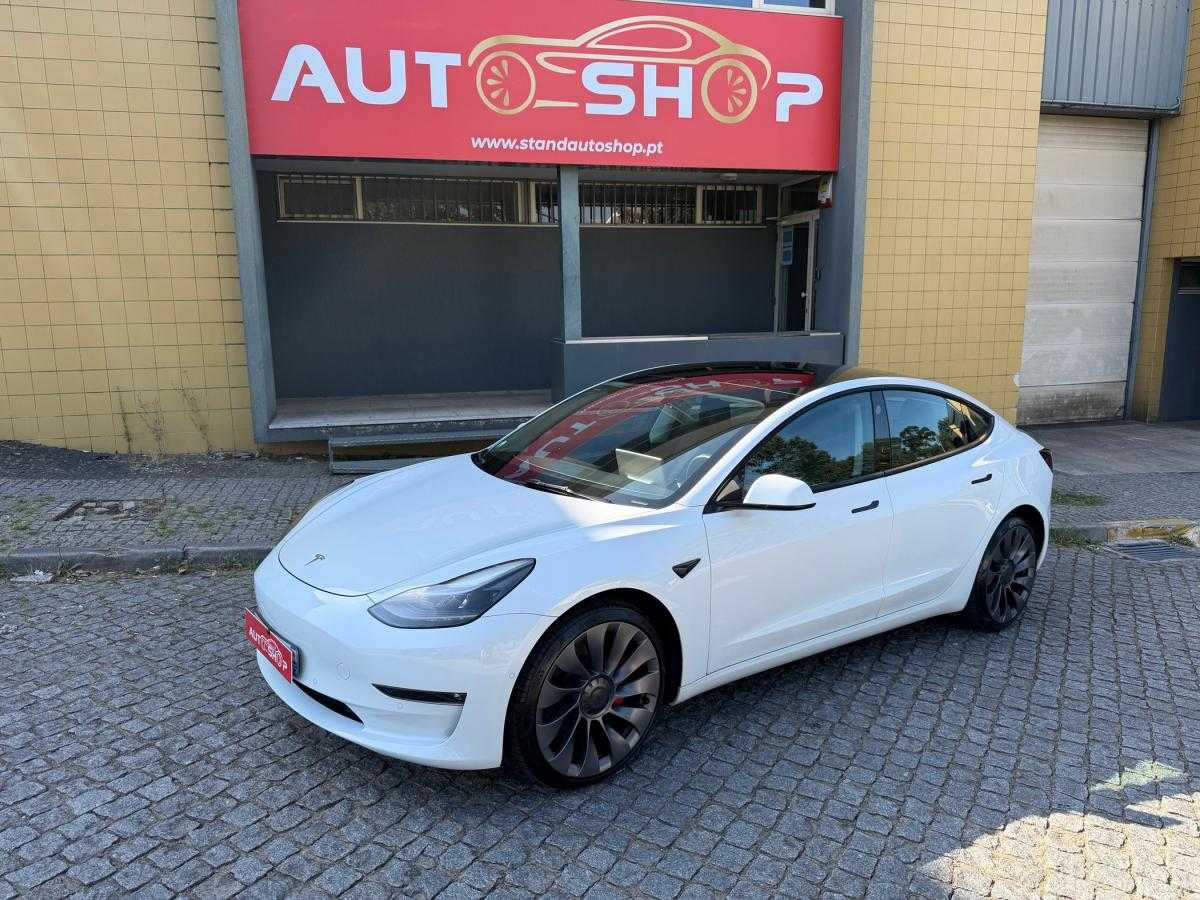 tesla-model-3-2022-eletrico-500cc