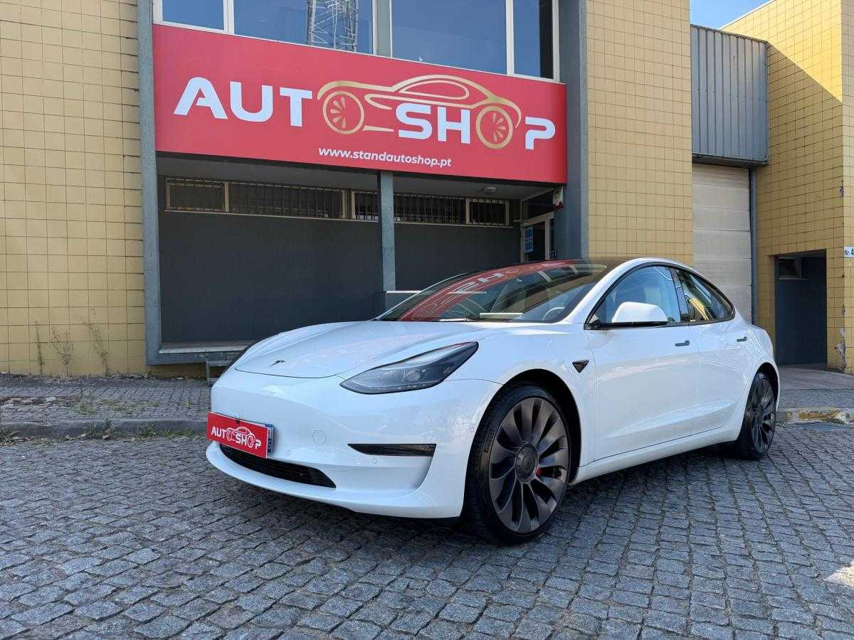 tesla-model-3-2022-eletrico-500cc