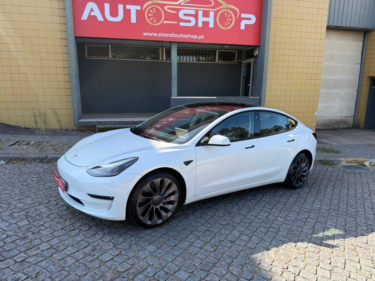 tesla-model-3-2022-eletrico-500cc