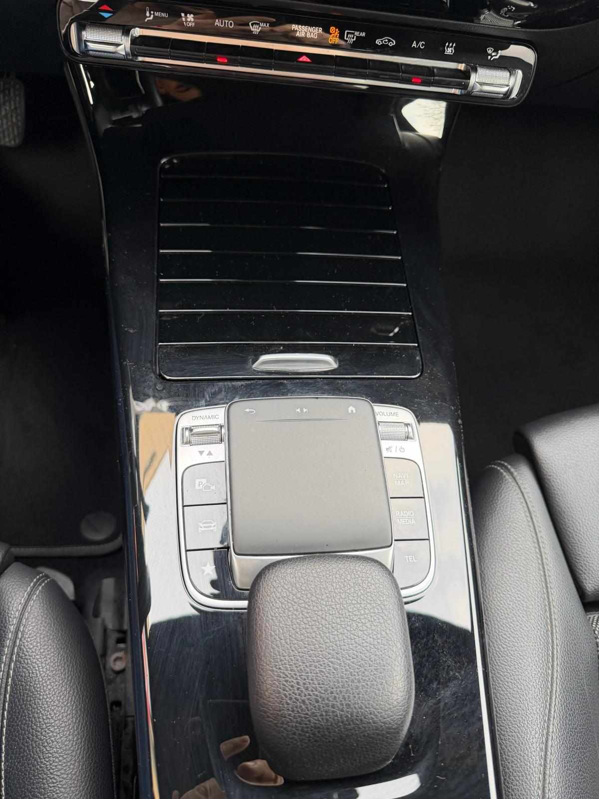 mercedes-benz-classe-a-2020-hibrido-a-gasolina-1332cc