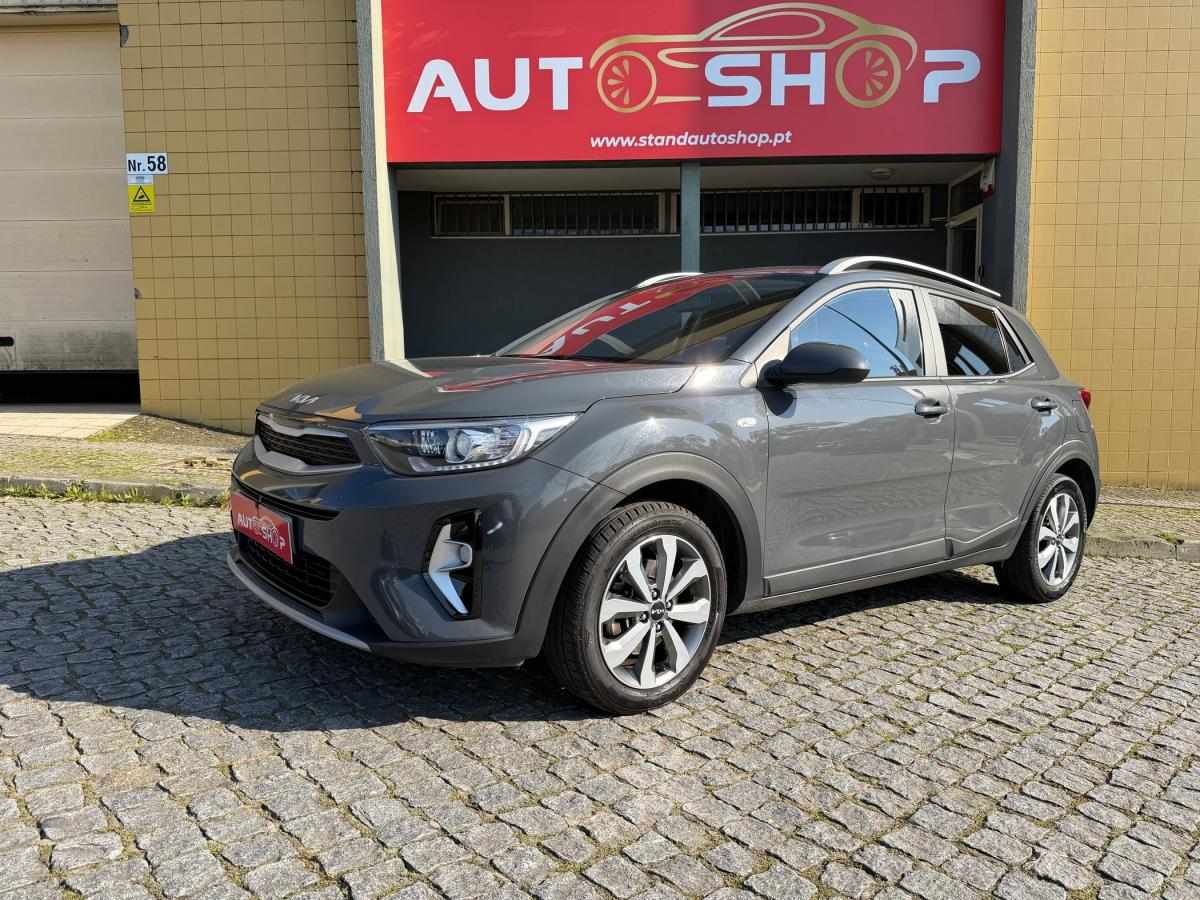 kia-stonic-2023-gasolina-1197cc