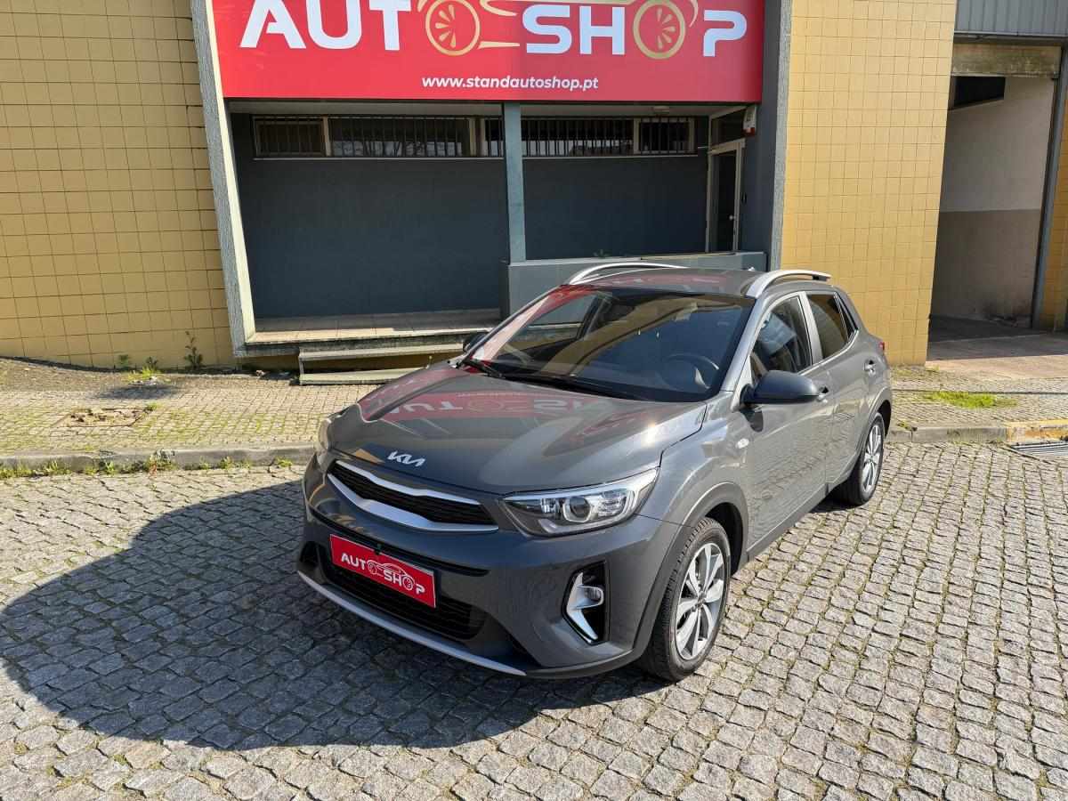 kia-stonic-2023-gasolina-1197cc