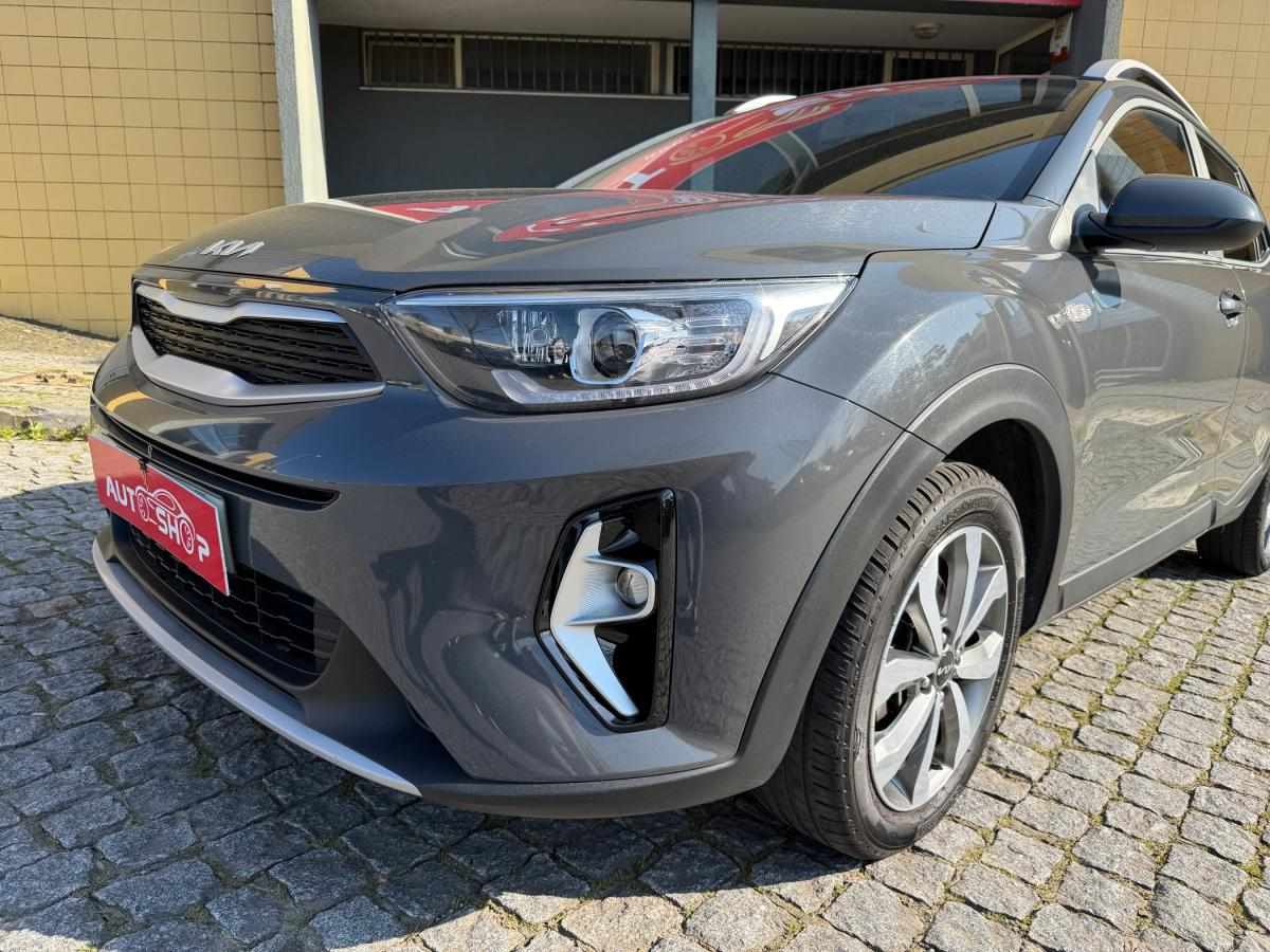 kia-stonic-2023-gasolina-1197cc