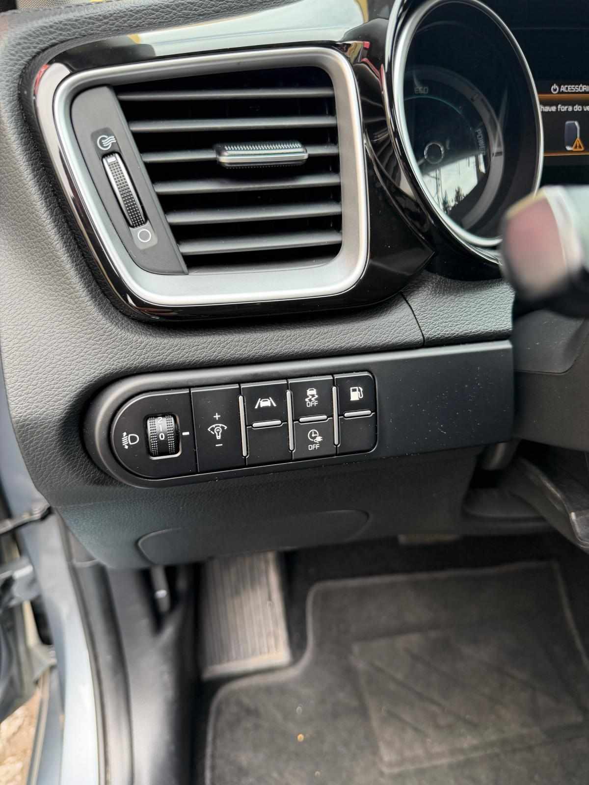 kia-ceed-sw-2022-hibrido-a-gasolina-1580cc