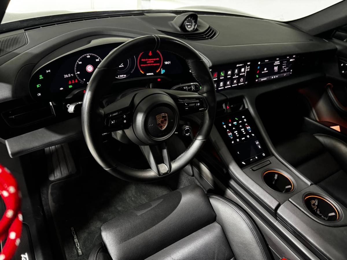 porsche-taycan-2020-eletrico-0cc