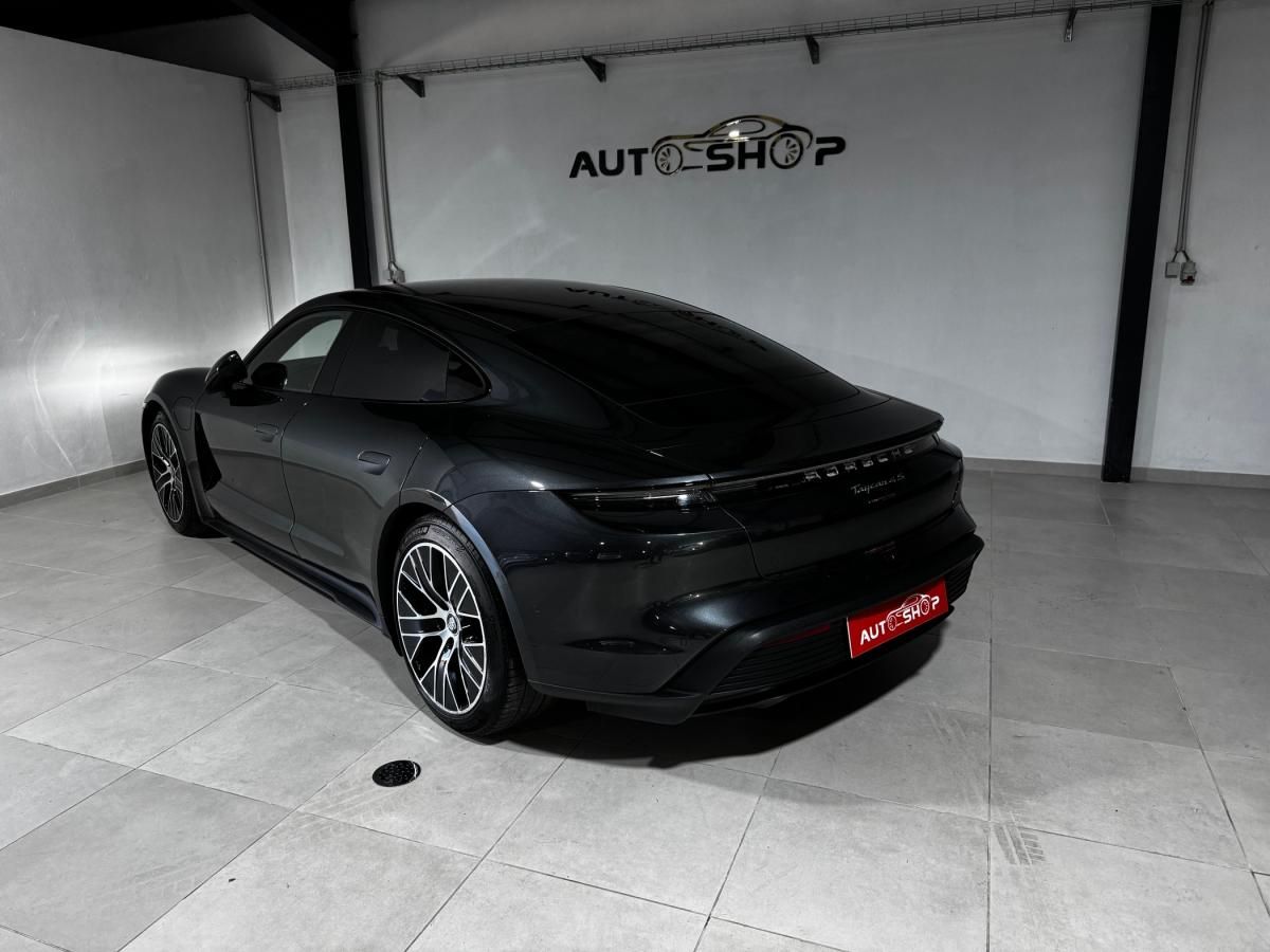 porsche-taycan-2020-eletrico-0cc