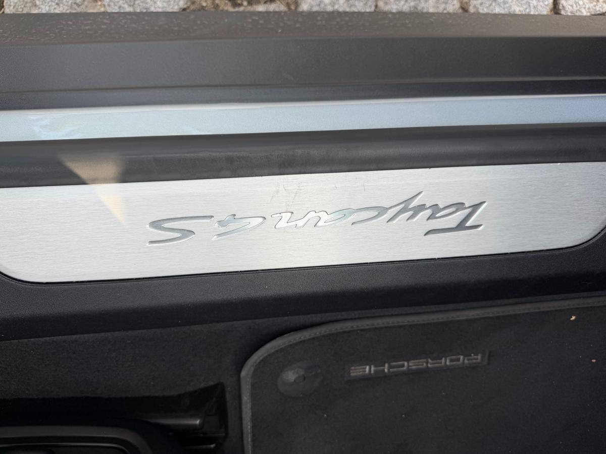 porsche-taycan-2021-eletrico-500cc