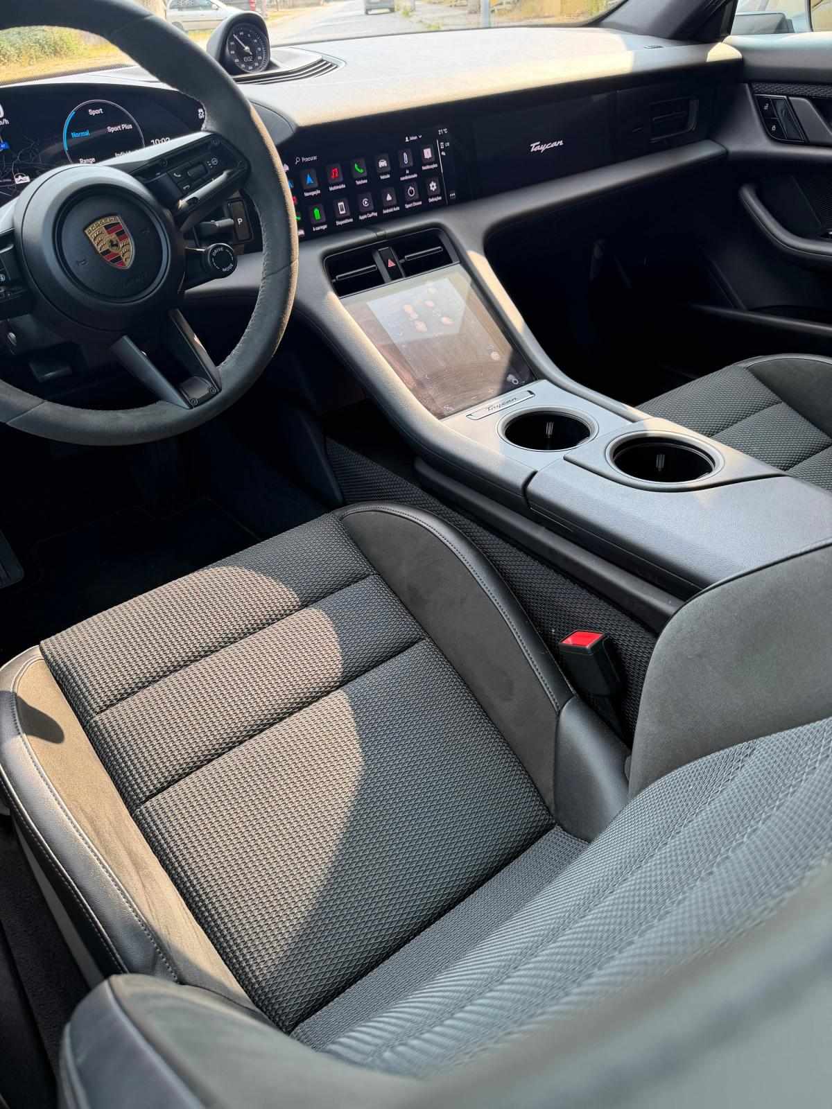 porsche-taycan-2021-eletrico-500cc