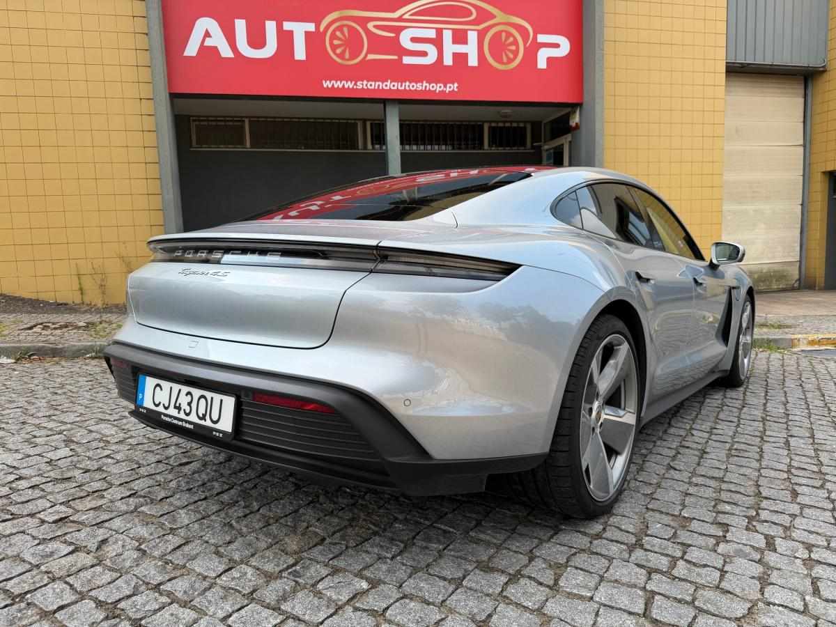 porsche-taycan-2021-eletrico-500cc