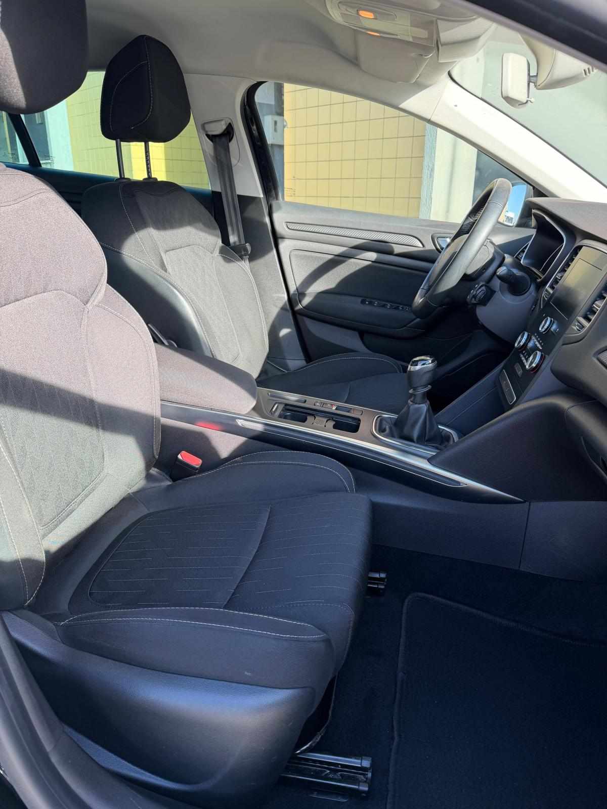renault-megane-sport-tourer-2021-diesel-1461cc