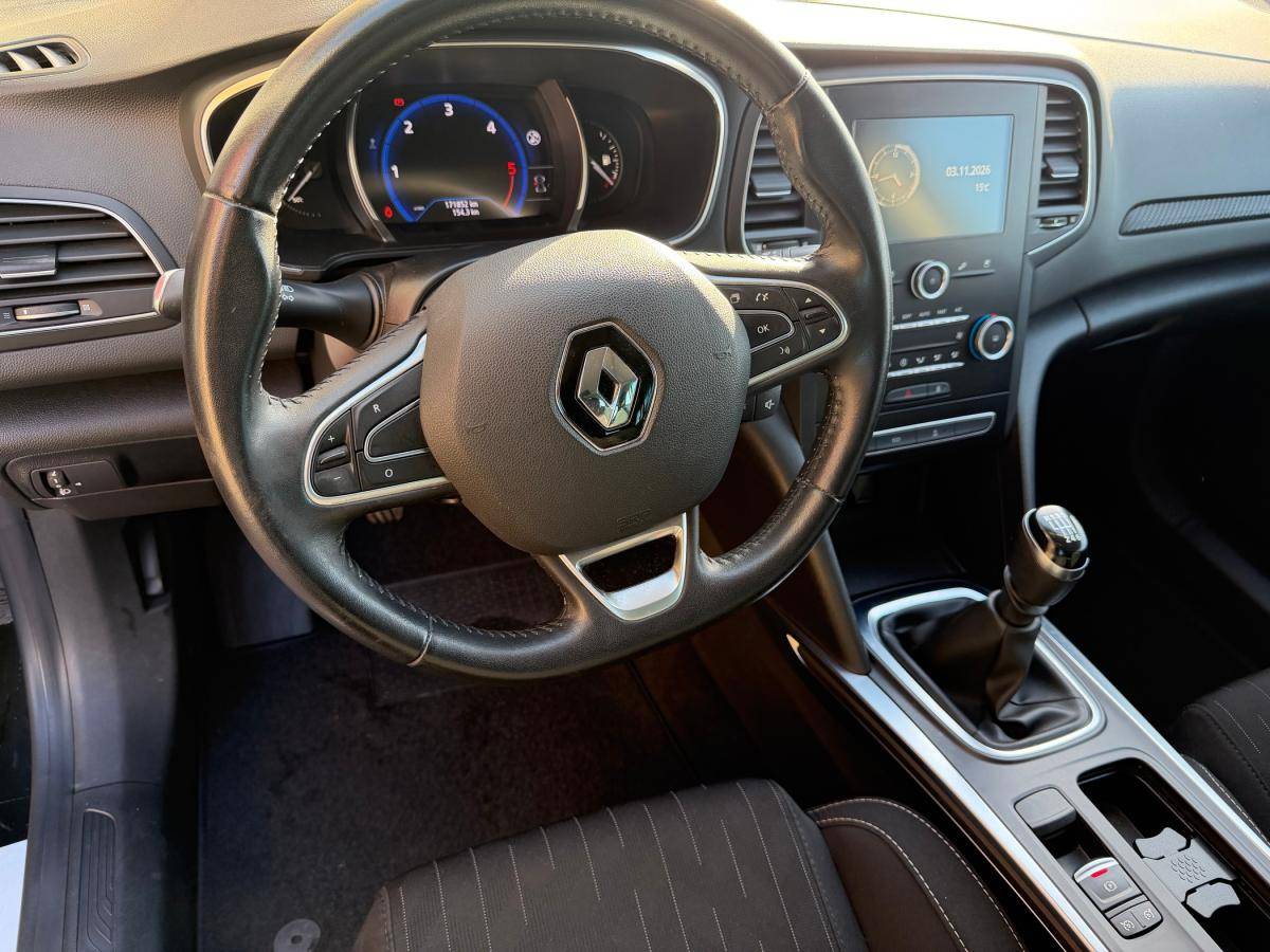 renault-megane-sport-tourer-2021-diesel-1461cc