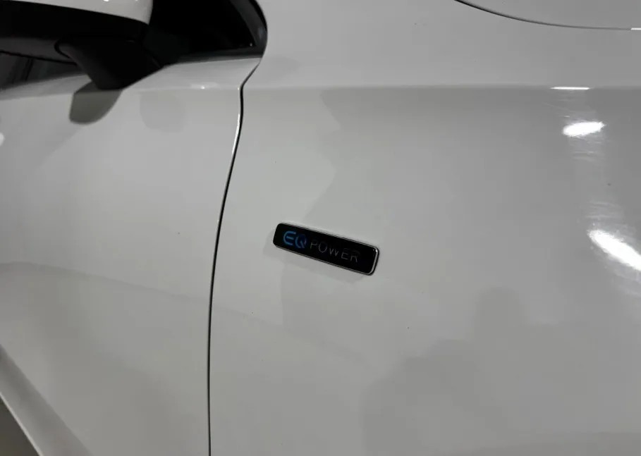 mercedes-benz-classe-a-2020-hibrido-1332cc