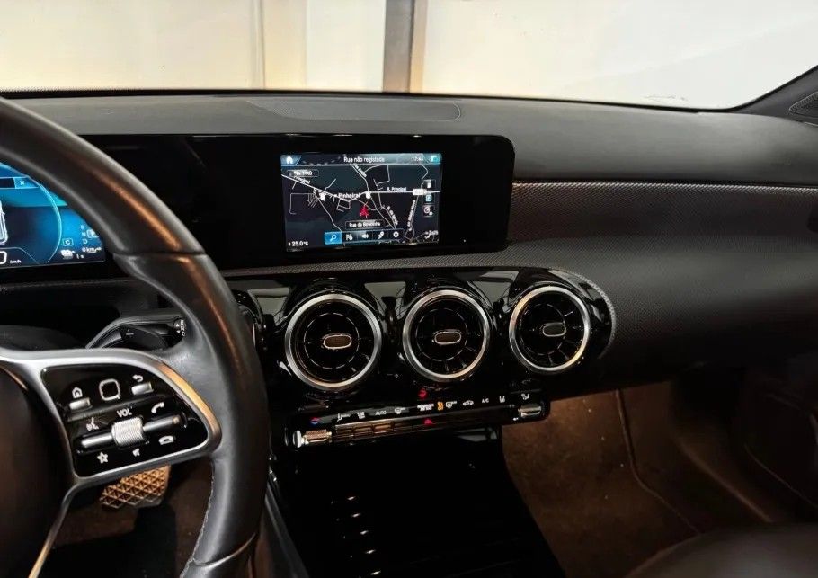 mercedes-benz-classe-a-2020-hibrido-1332cc