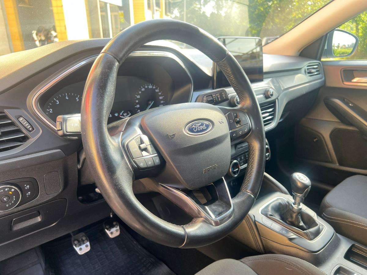 ford-focus-sw-2019-gasolina-999cc