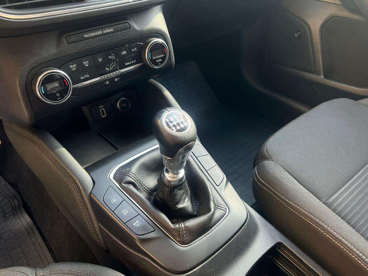 ford-focus-sw-2019-gasolina-999cc