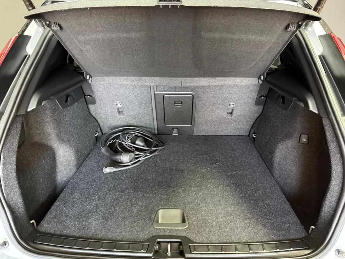 volvo-xc40-2021-hibrido-1477cc
