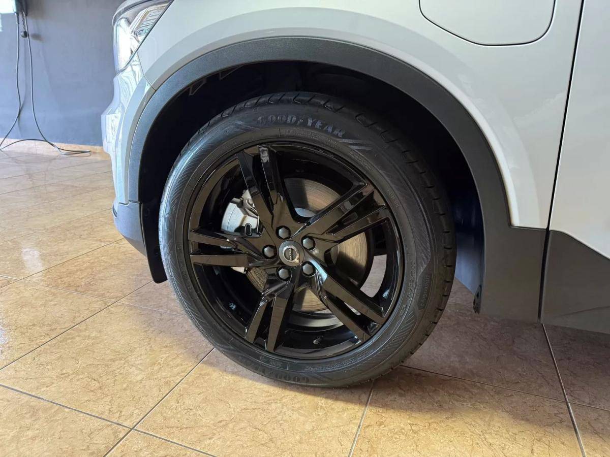 volvo-xc40-2021-hibrido-1477cc