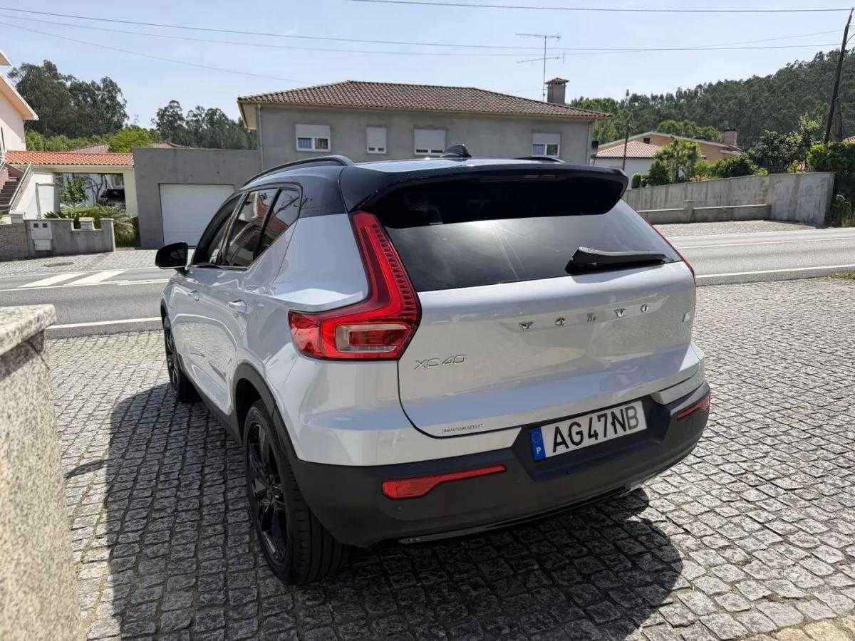 volvo-xc40-2021-hibrido-1477cc