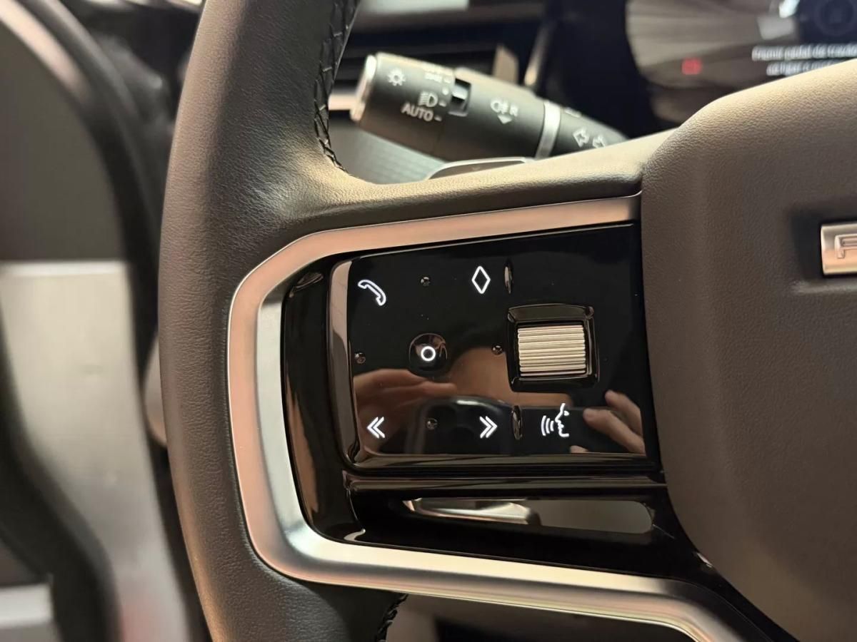 land-rover-range-rover-velar-2023-hibrido-1997cc