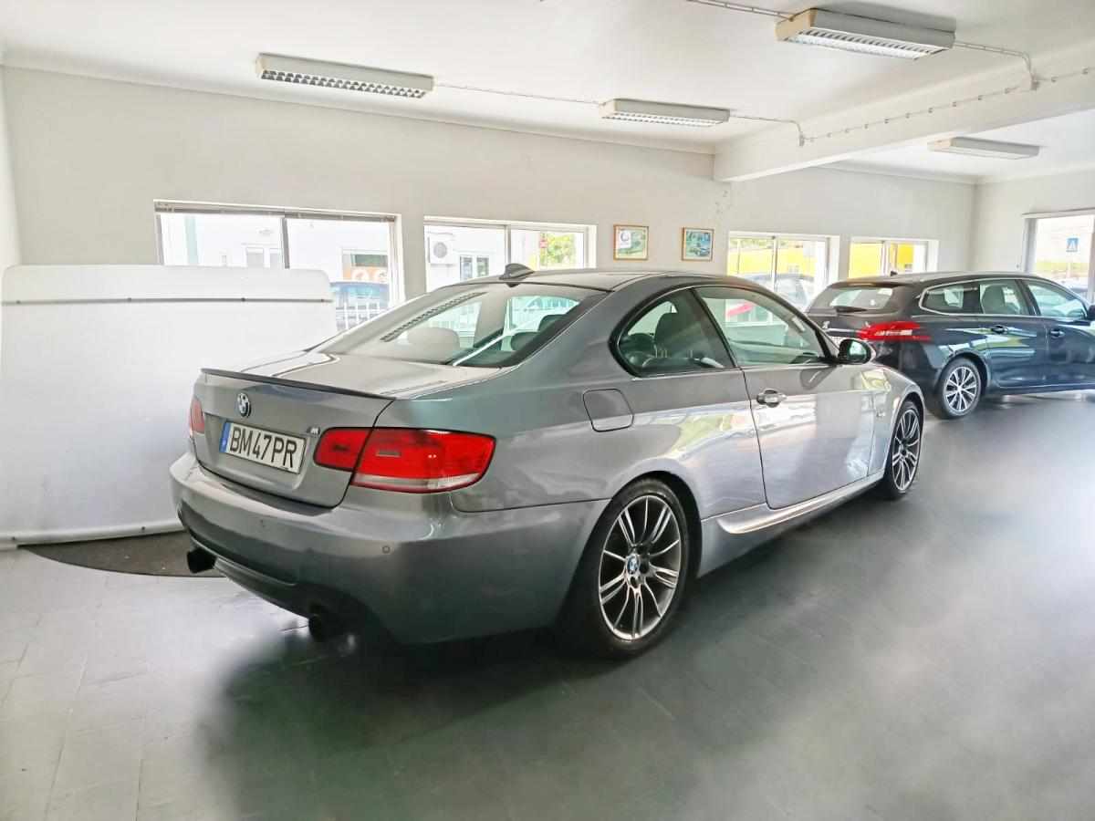 bmw-serie-3-320d-coupe-2010-diesel-1995cc
