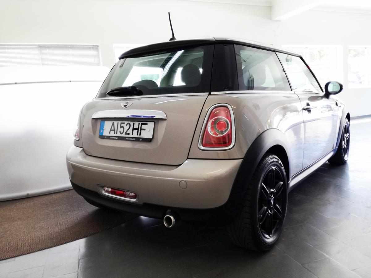 mini-hatch-d-1-6-2014-diesel-1598cc