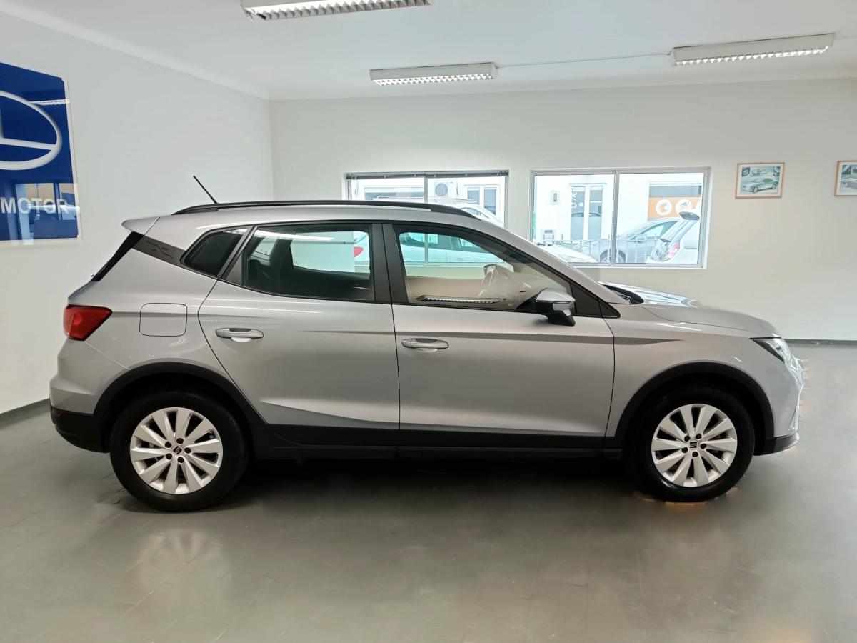 seat-arona-1-0-tsi-2023-gasolina-999cc