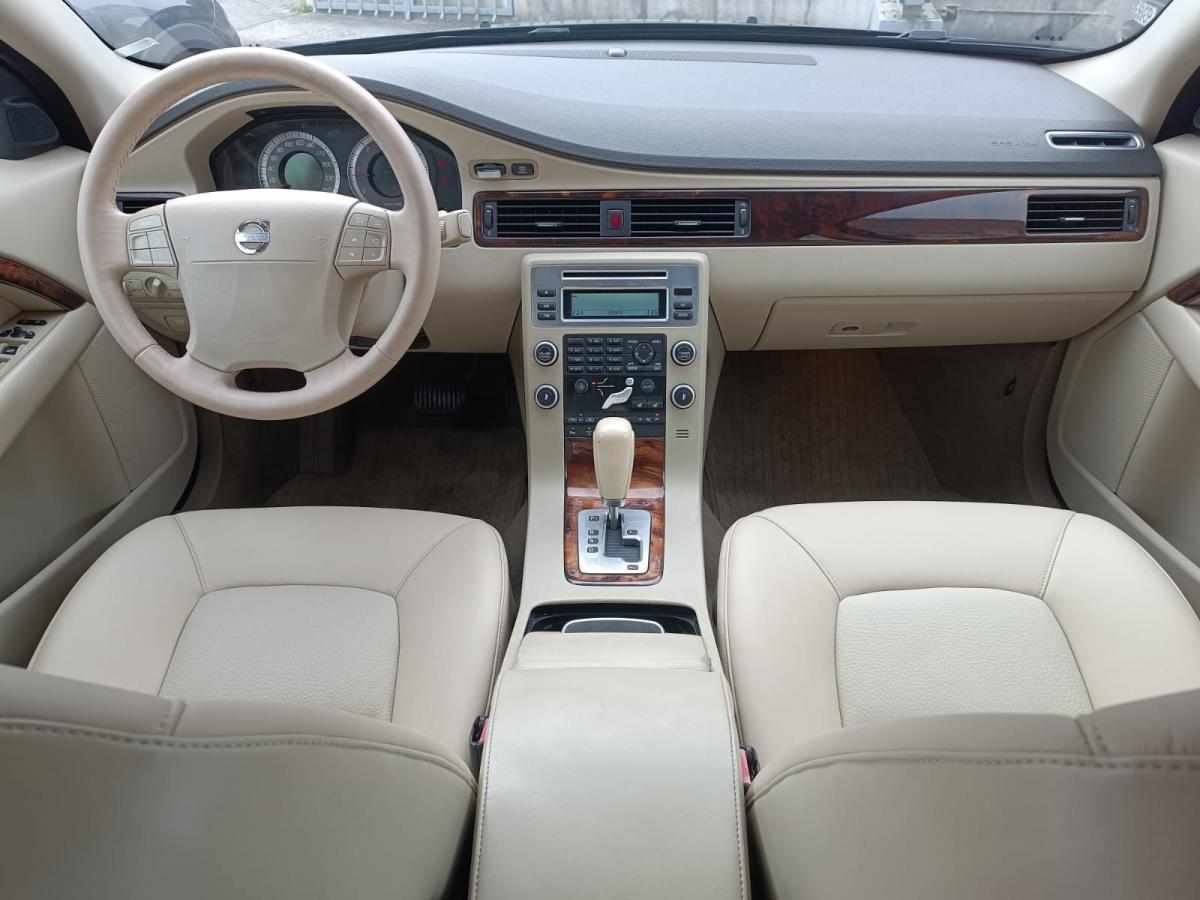 volvo-s80-2-4-d5-2008-diesel-2400cc