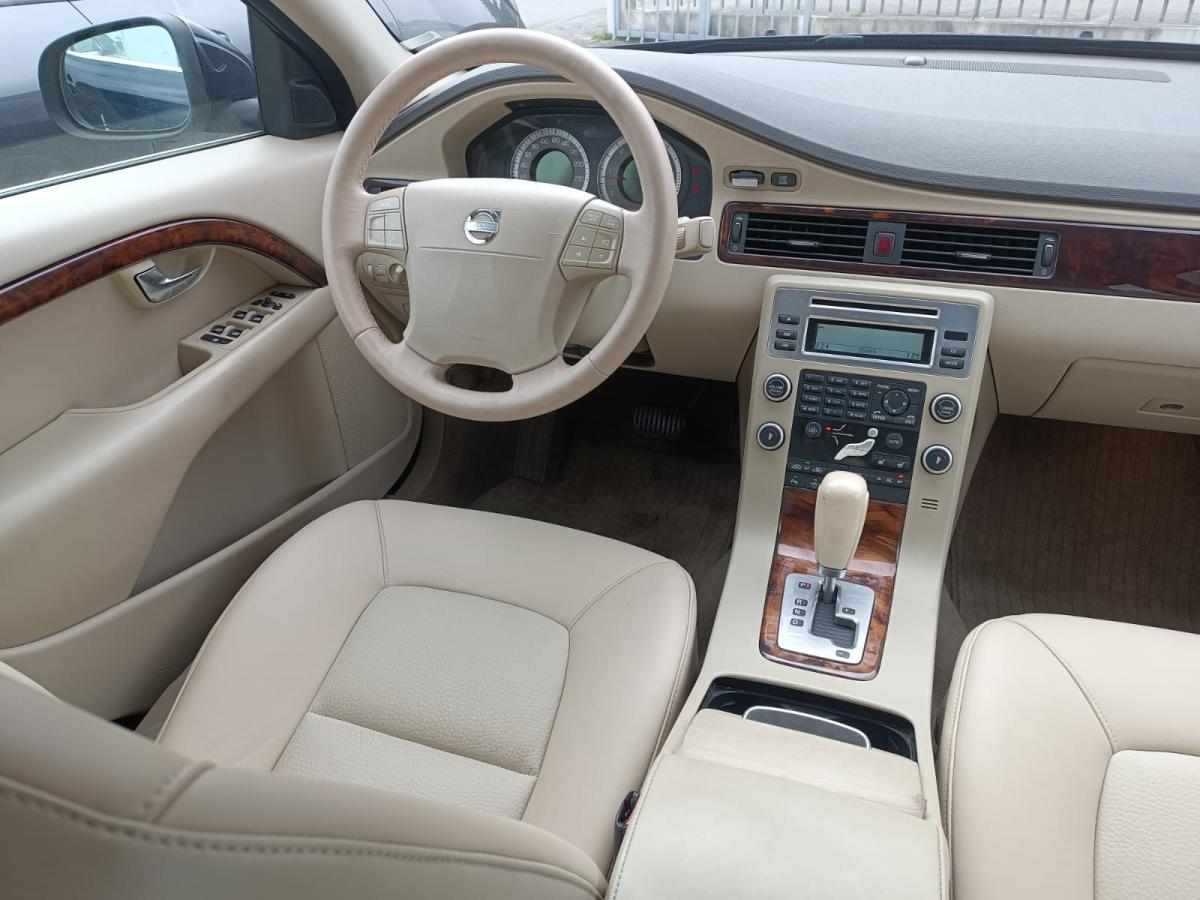 volvo-s80-2-4-d5-2008-diesel-2400cc
