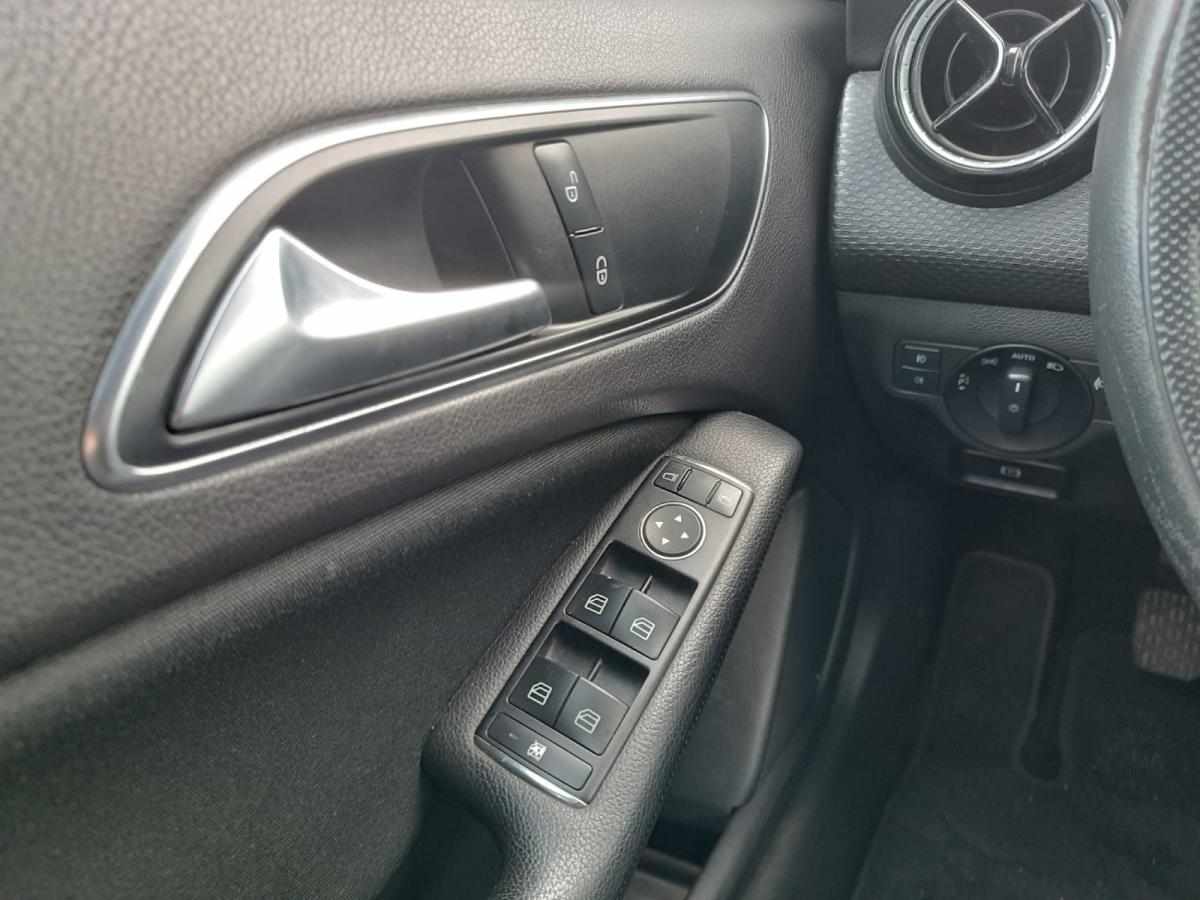 mercedes-benz-classe-a-a-180-cdi-2012-diesel-1461cc