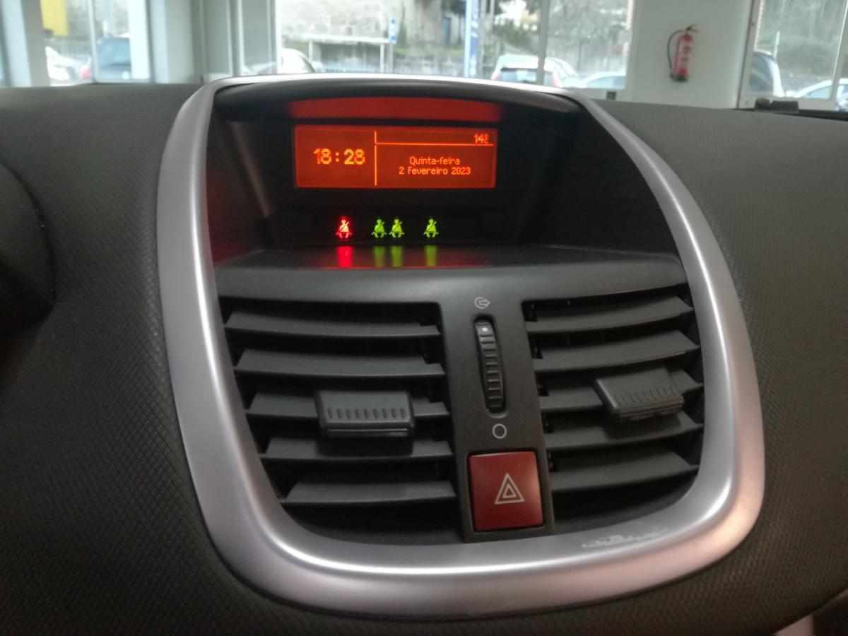 peugeot-207-1-6-hdi-fap-2007-diesel-1560cc